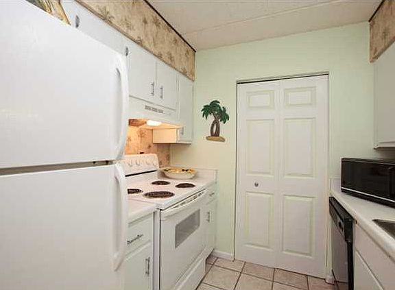 3rd image of 209 W Miracle Strip Pkwy APT F203
