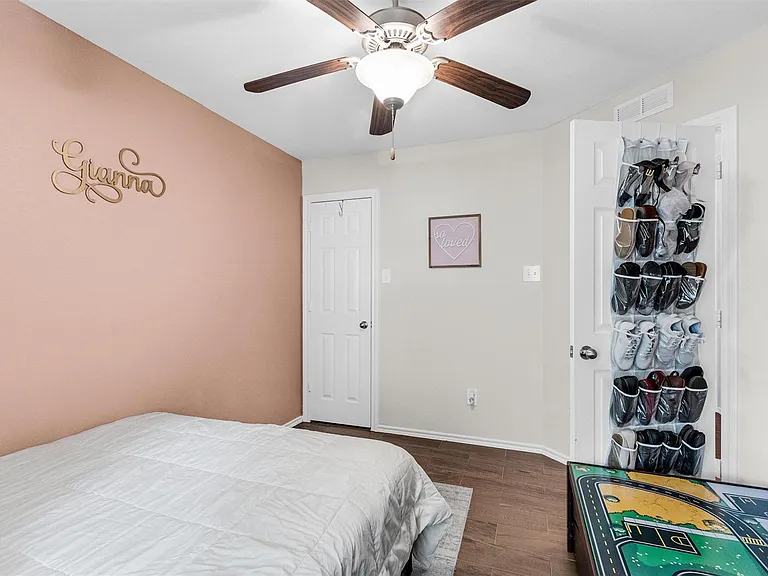 1700 Fall Forest Ct — Photo 27