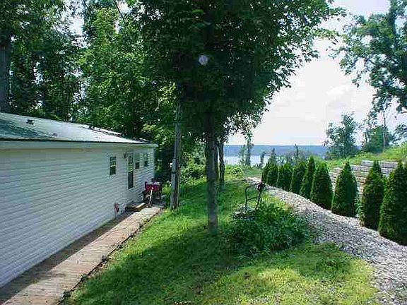 3rd image of 2075 State Route 1055 W