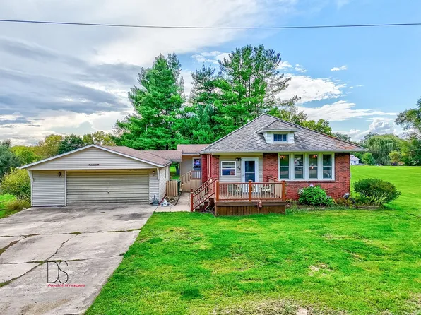 108 Oak St, Dalzell, IL 61320