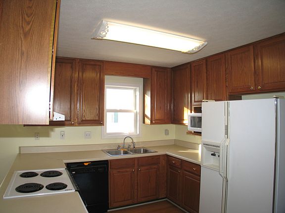5th image of 309 Water St