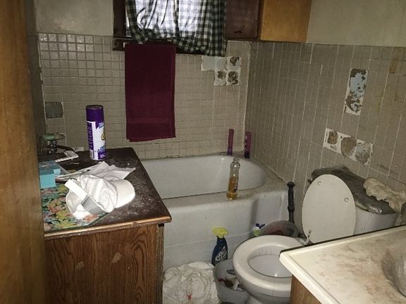 3rd image of 17 Madison Ave