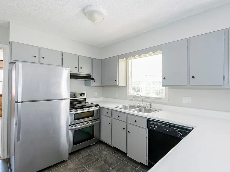 4008 Live Oak Rd — Photo 6