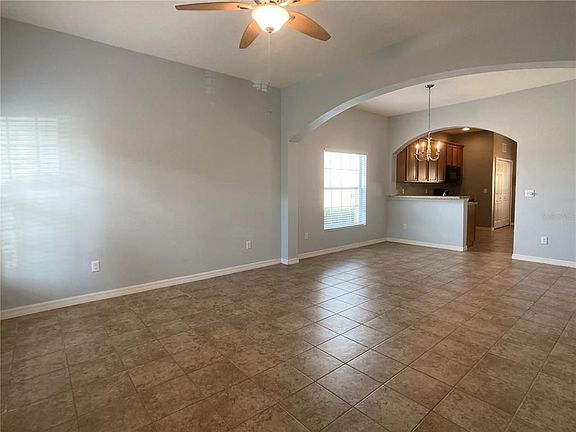 3rd image of 1122 Honey Blossom Dr