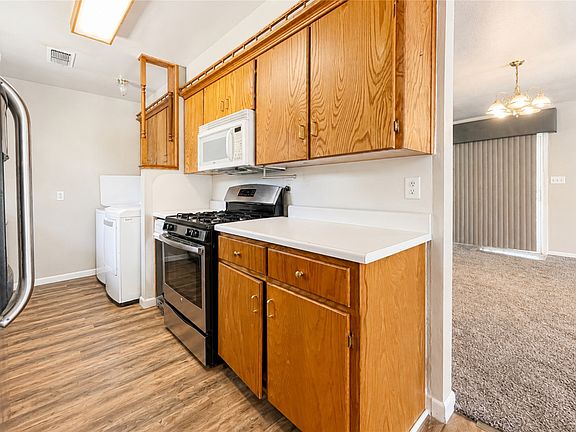4th image of 225 Ruth St