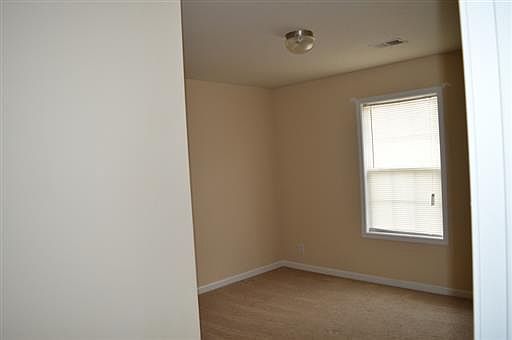 5th image of 137 Stephanie Dr APT D