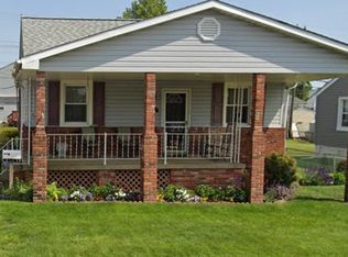 224 Pinewood Rd, Baltimore, MD 21222