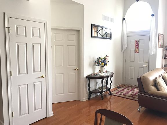 2nd image of 3301 Schindler Dr N