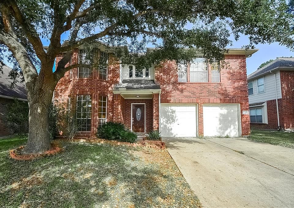 1st image of 15914 Highland Brook Dr