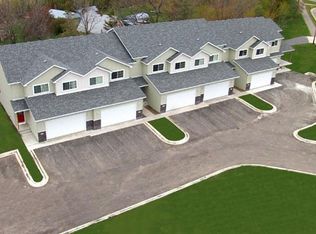 621 Agency Rd, Mankato, MN 56001