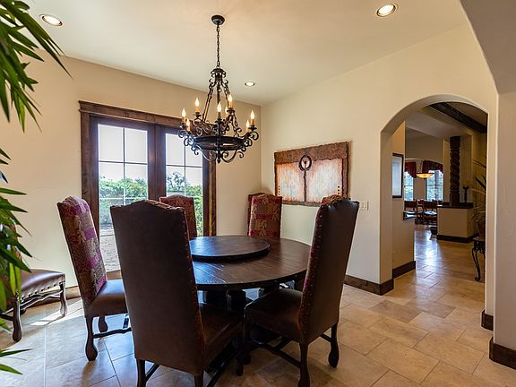 4th image of 3568 La Cumbre Dr
