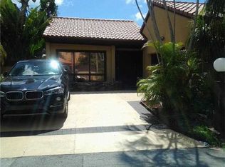 20221 NE 10th Ct, Miami, FL 33179
