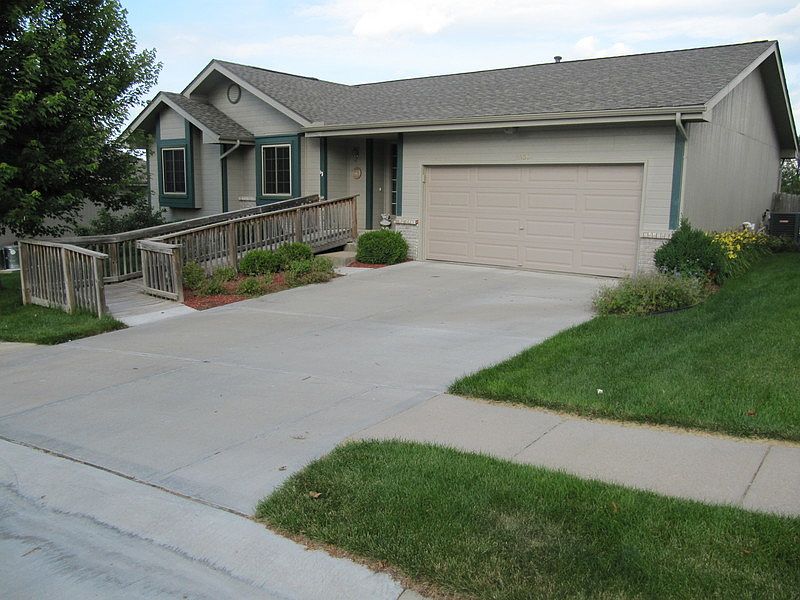1st image of 4609 N 126th St