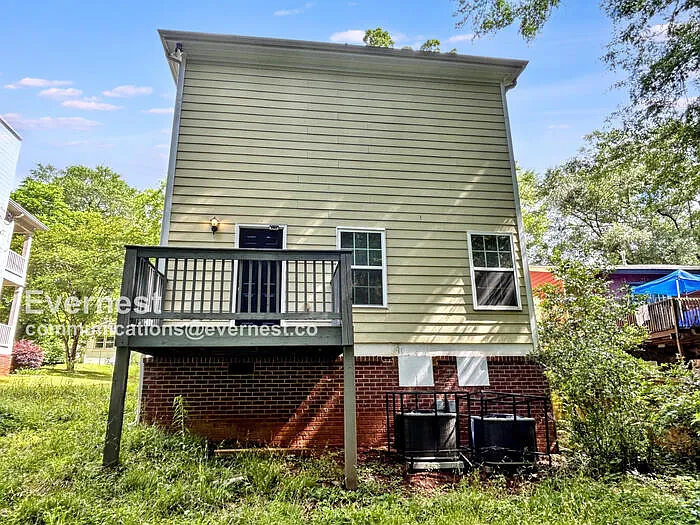 295 Sterling St SE — Photo 15