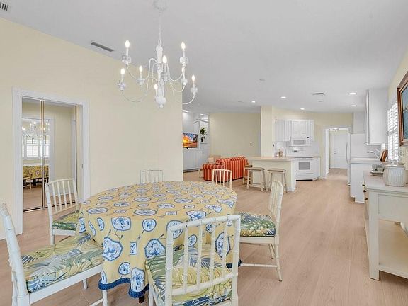 4th image of 7564 PESARO DRIVE