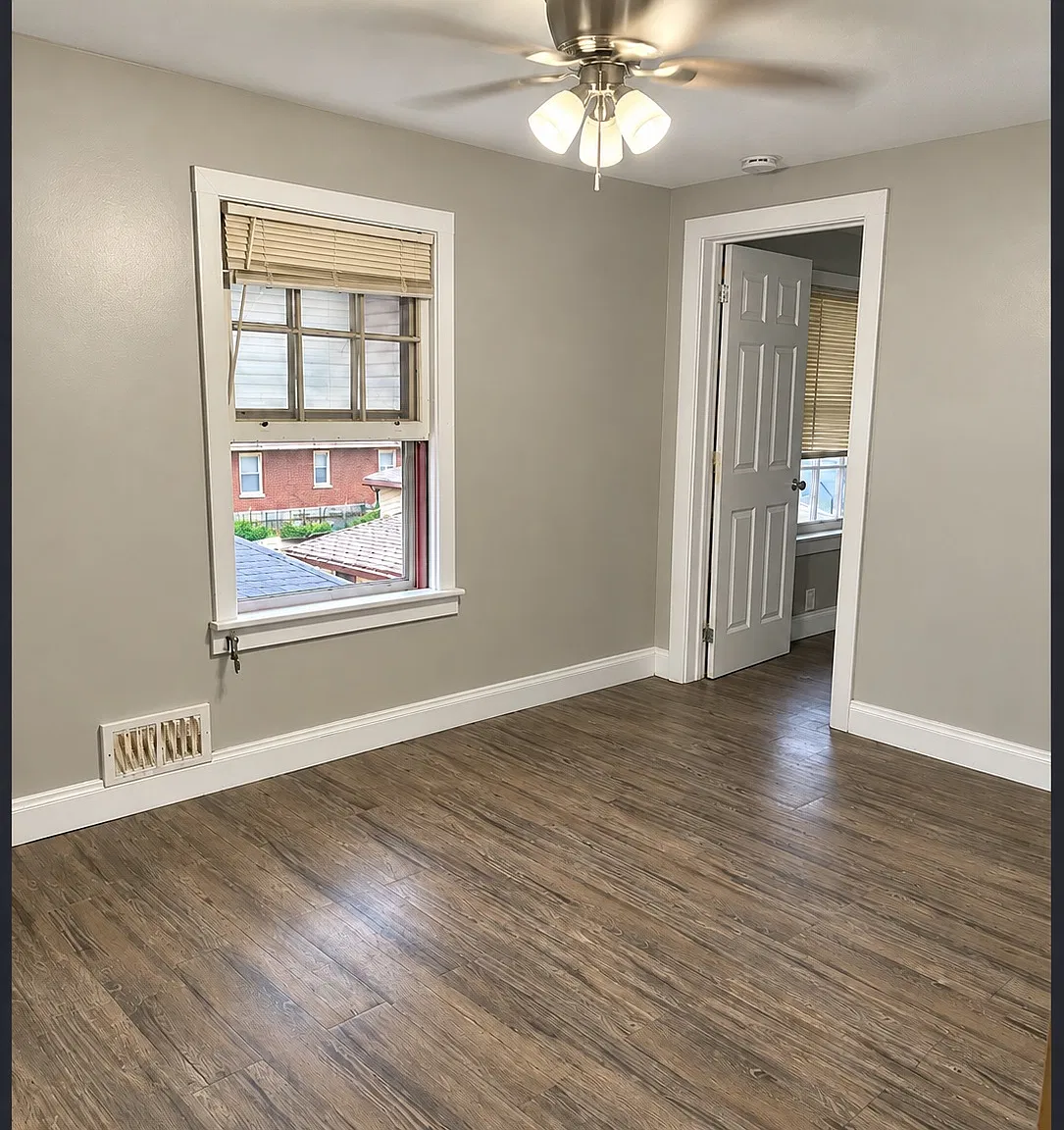 513 Lake St — Photo 4