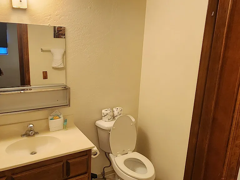 670 Knight Ave — Photo 13