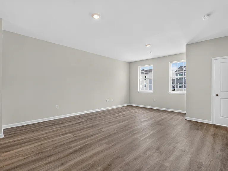149 Essex Dr — Photo 20
