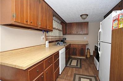2nd image of 309 Lawton Ave
