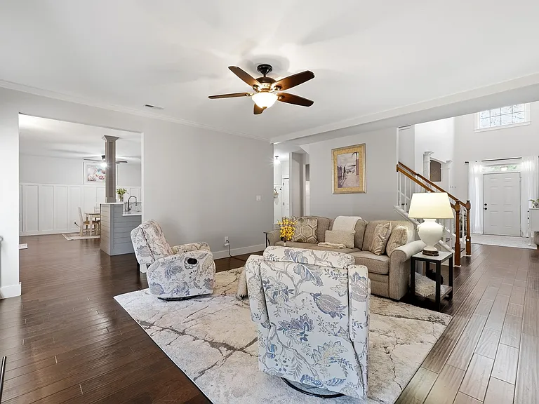 34 Brittany Way — Photo 16