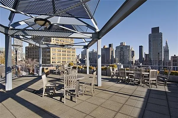 Rented by R New York | media 47