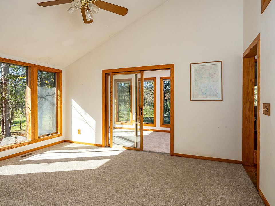 7667 Earhart Rd, photo 17