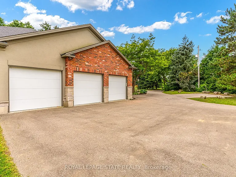 931 Southcote Rd — Photo 6