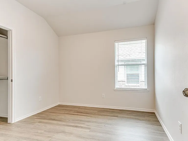 3801 Franks Way — Photo 38
