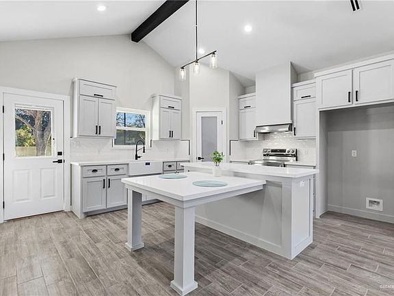 2nd image of 312 E 10th St
