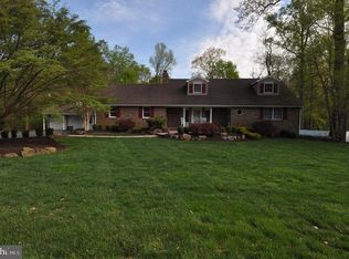 18 Assiscunk Dr, Columbus, NJ 08022