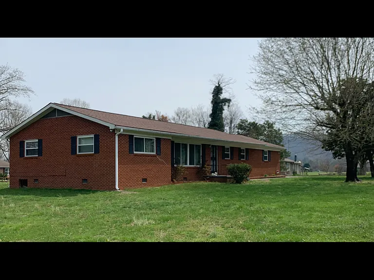 Brickey Ln — Photo 3