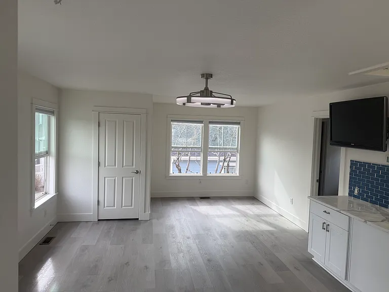 11656 Newton St — Photo 9