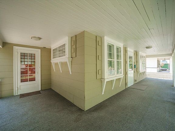 3rd image of 337 W Euclid Ave