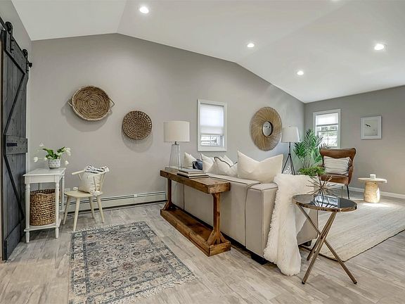 5th image of 483 Sand Hill Rd