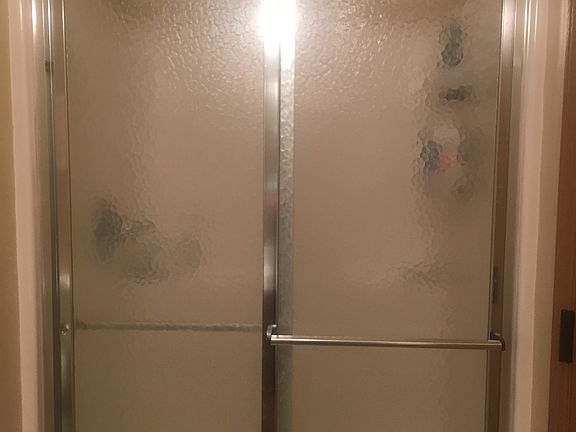 Master shower. 