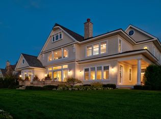3910 Peninsula Dr, Petoskey, MI 49770