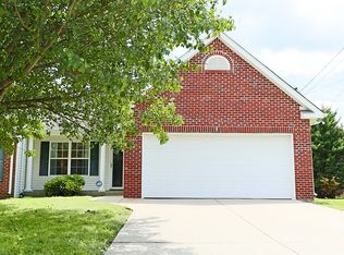 1047 Stonemark Trl, La Vergne, TN 37086