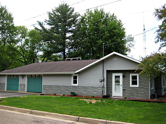 3rd image of 1170 22nd St N