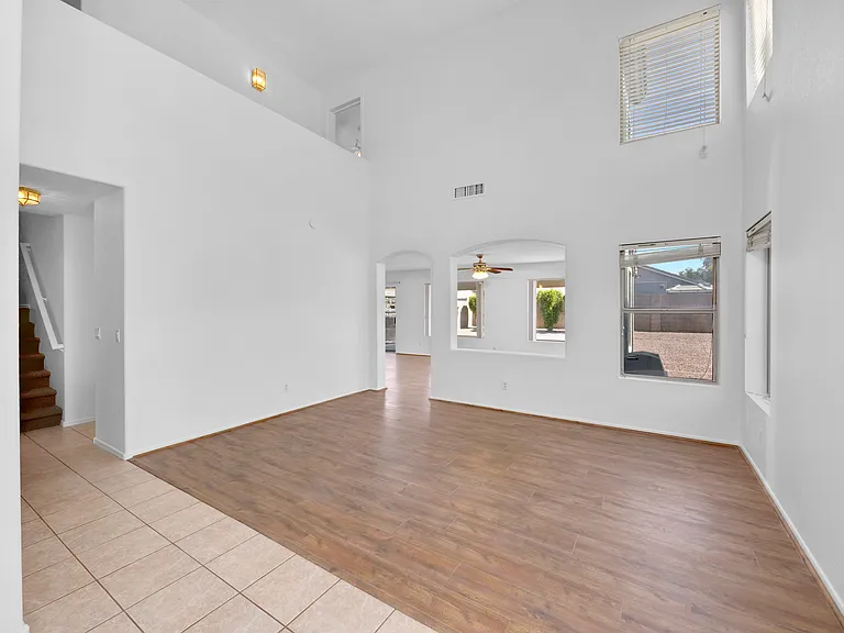 3309 E San Remo Ave — Photo 3