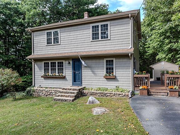 2nd image of 20 Whipple Rd