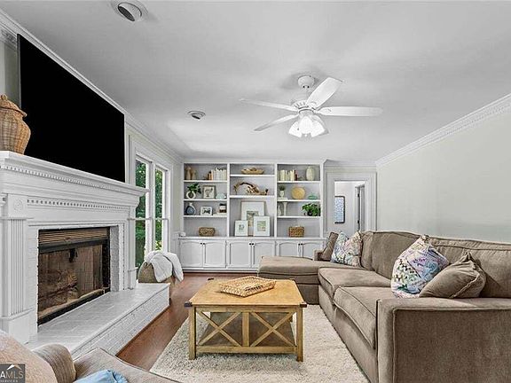 5th image of 1230 Cliffpine Ct SW