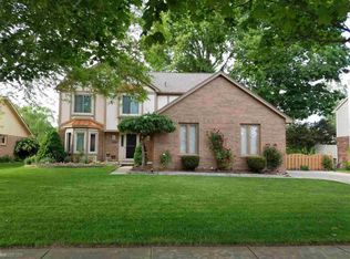 26581 Mapleridge Dr, Chesterfield, MI