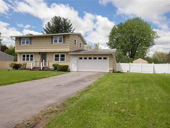 3rd image of 108 Sotherden Dr