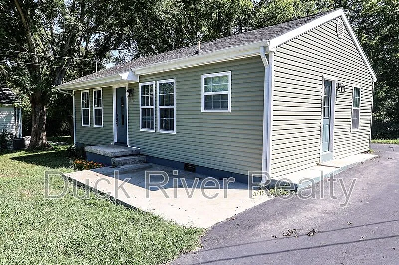 2 bed, 1.0 bath, 782 sqft, $1,650 — Photo 2