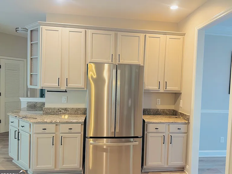 2887 Montview Dr SW — Photo 8