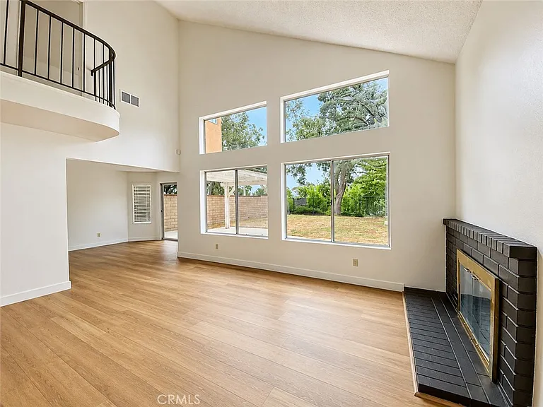 15583 Oak Springs Rd — Photo 10