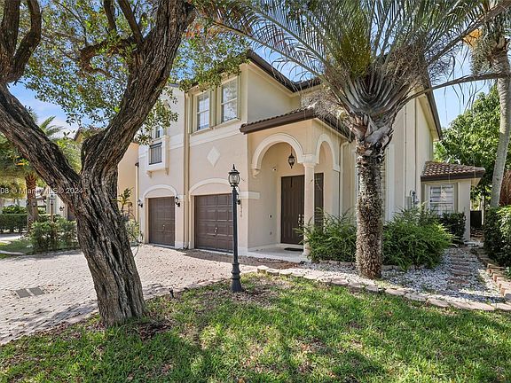3rd image of 10970 NW 48th Ter
