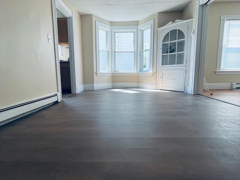 1st image of 158 Woodbine St APT 1B