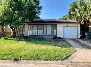 103 Trout St, Galveston, TX 77550
