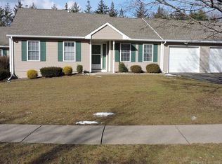 8 Hunter Dr UNIT 8, South Windsor, CT 06074